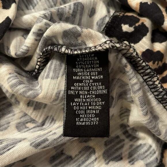 Sanctuary XL Leopard Print Twist Hem V-Neck Short Sleeve Casual Top - Picture 6 of 6